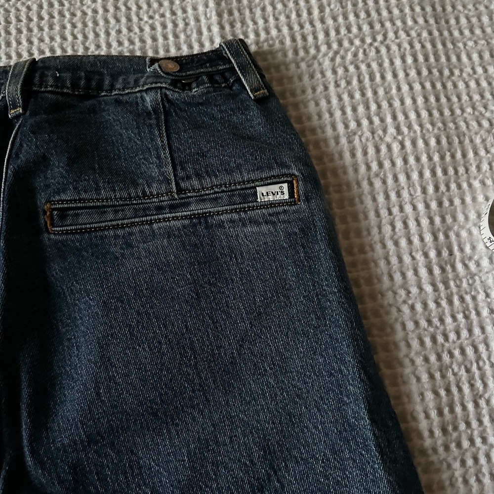Levi’s Ribcage Straight Ankle Jeans - Picture 8 of 10